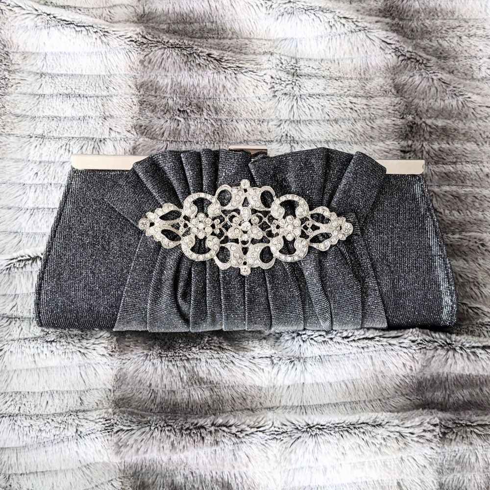 Elegant Vintage Style Rhinestones Bridal Clutch